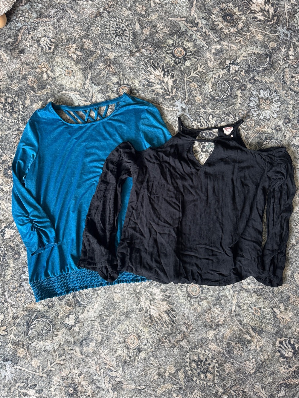 Bundle of 2 Women’s Tops